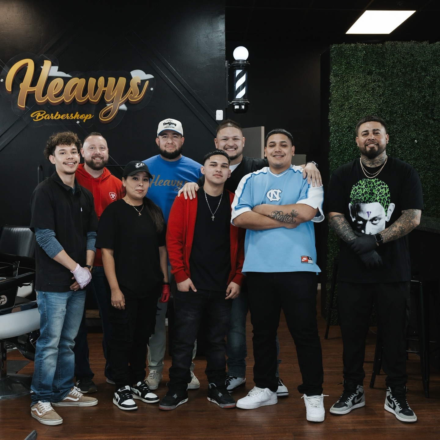 HEAVYS BARBERSHOP TEAM
